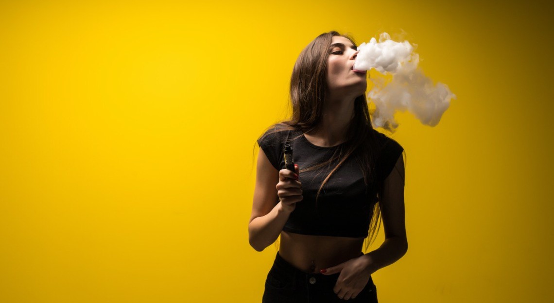 VAPE - опасность для зубов